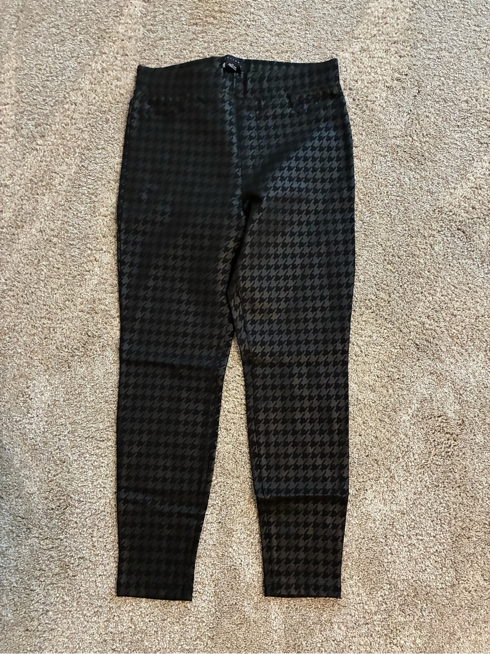 NWT Sanctuary Women’s Stylish Black Houndstooth Leggings
